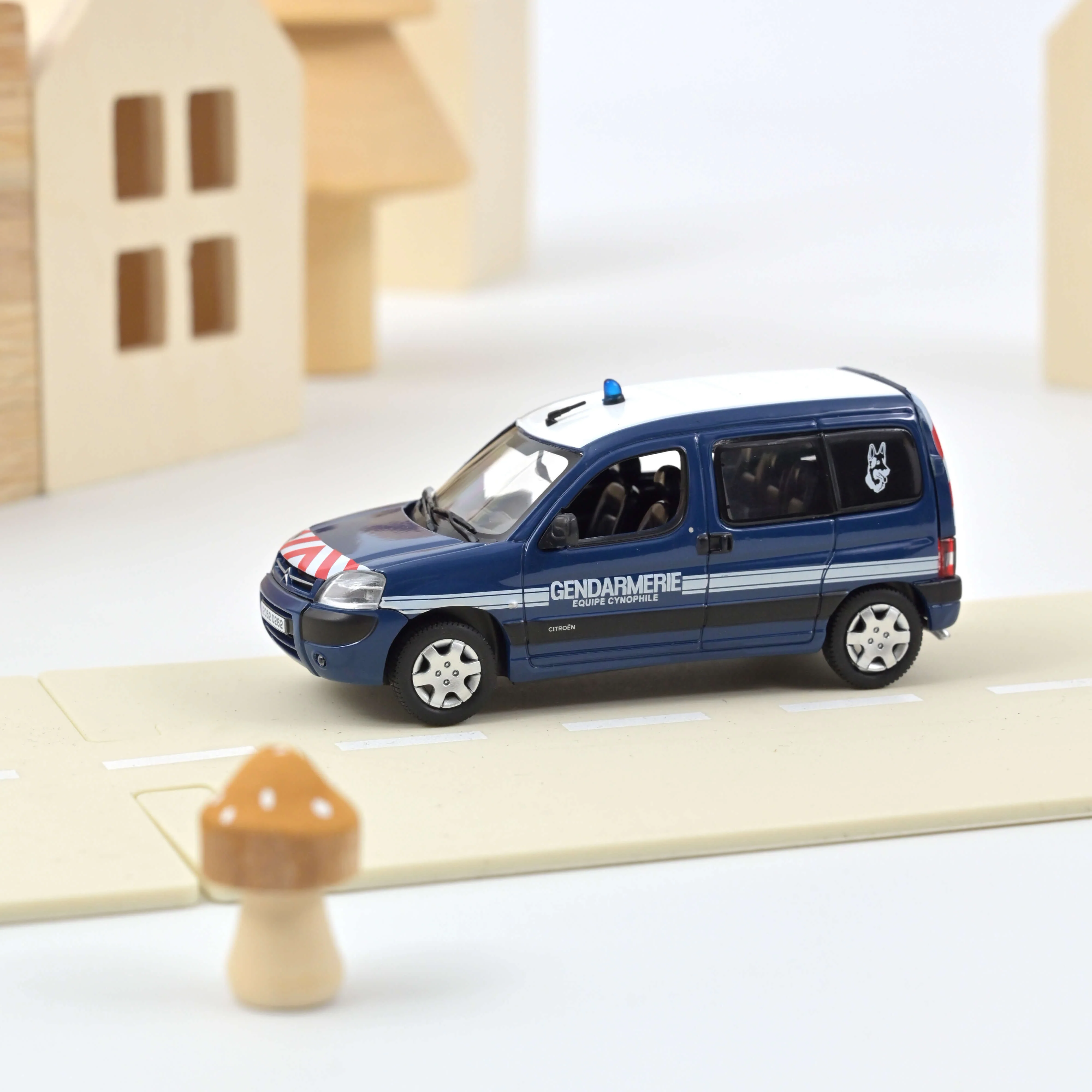 Miniature 1