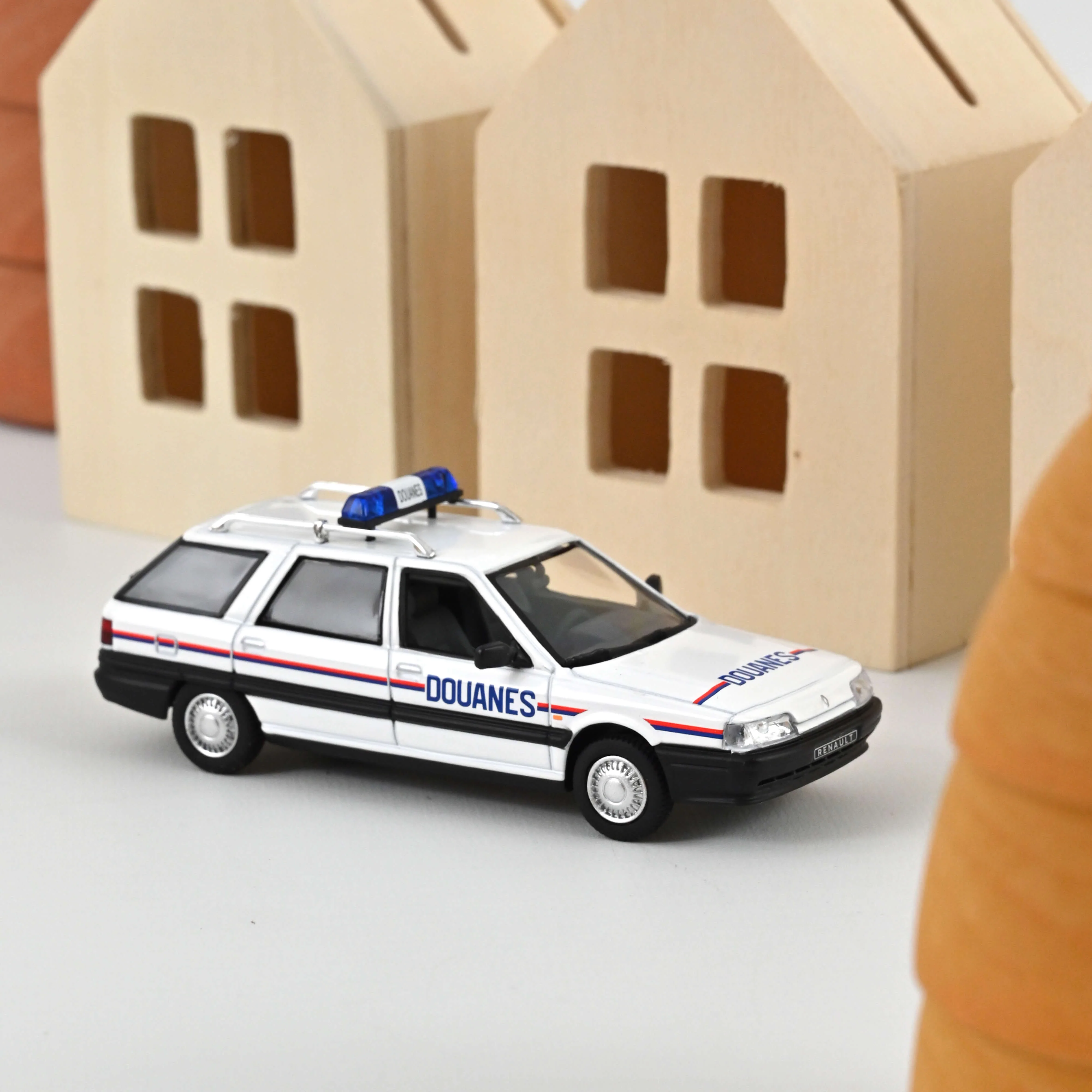 Miniature 1