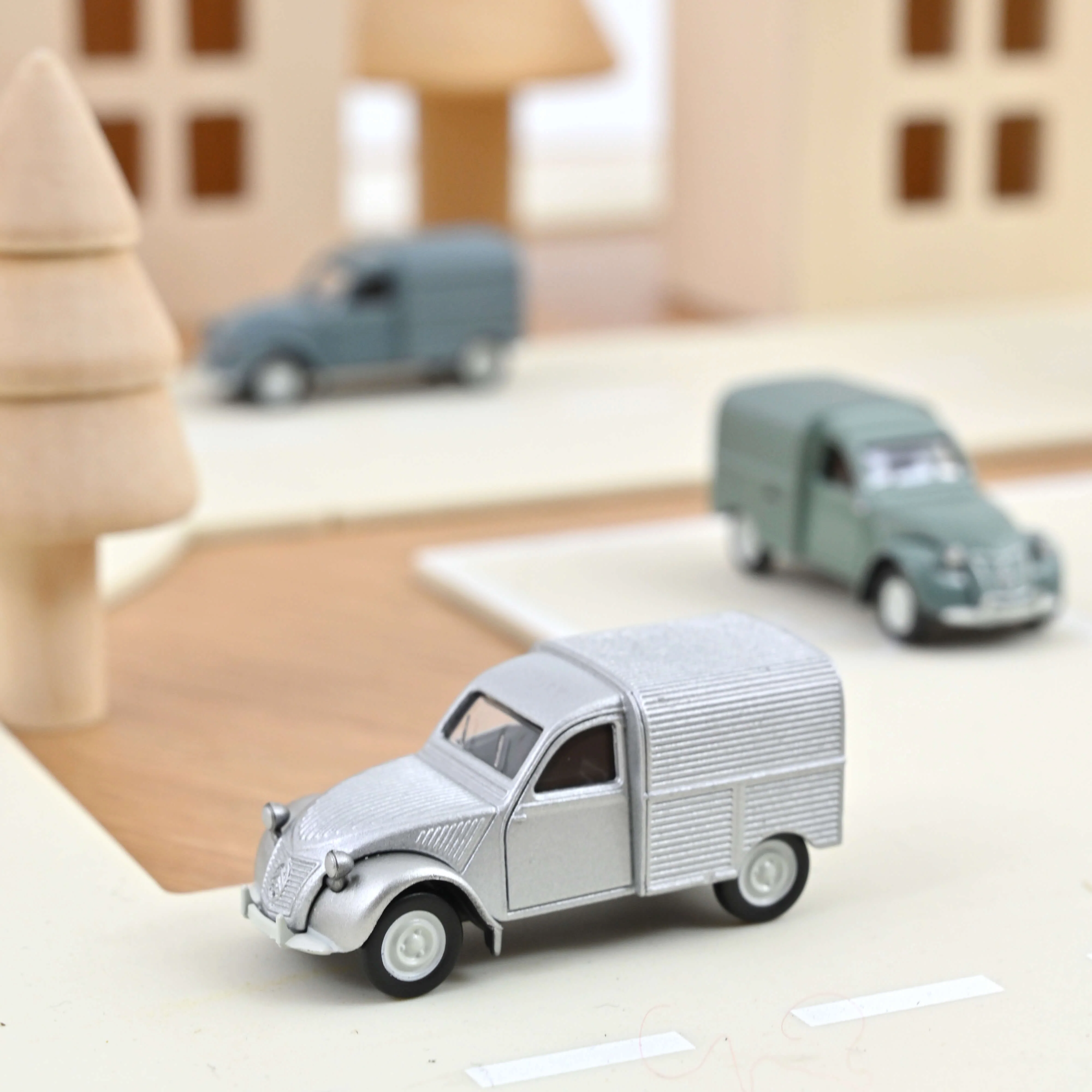 Miniature 1