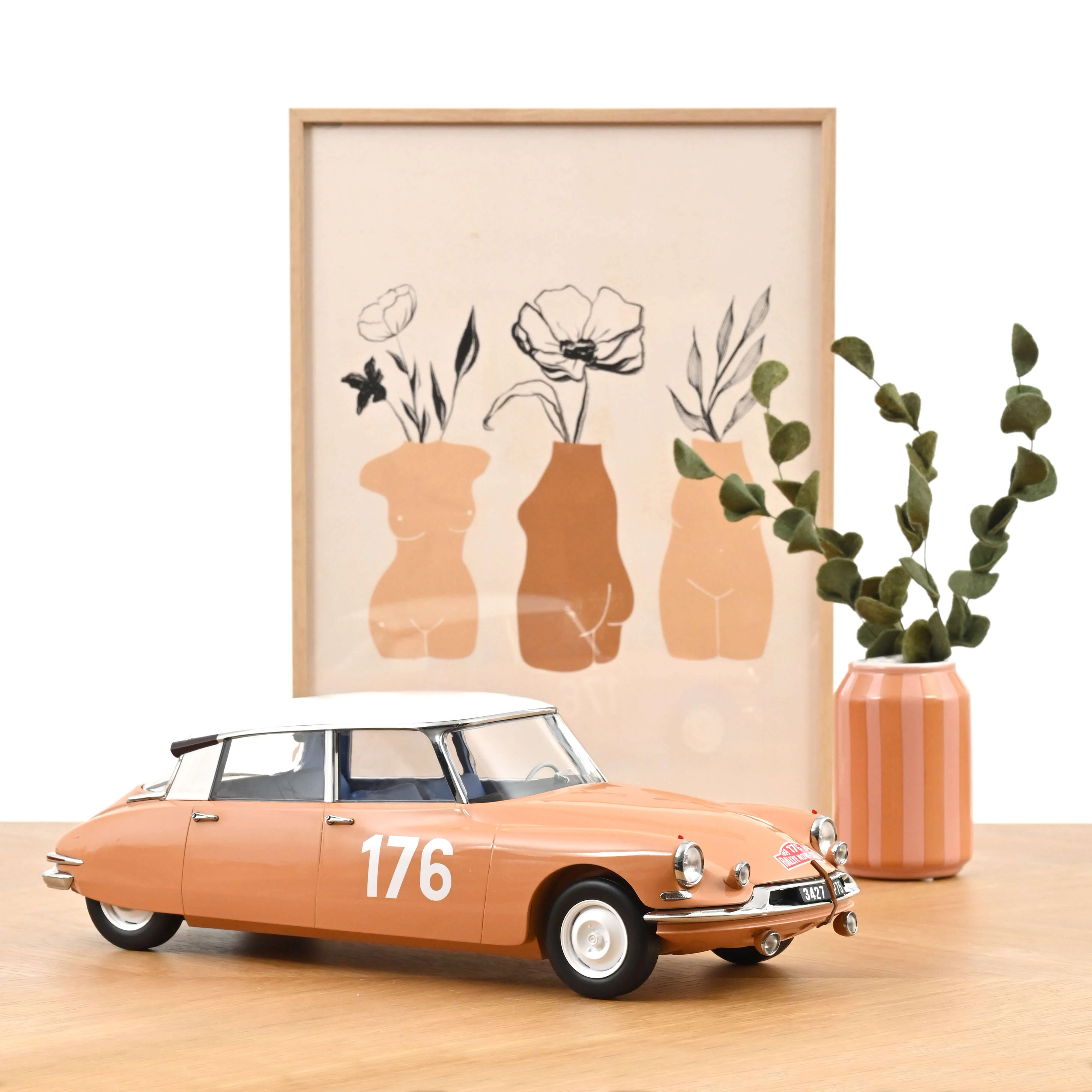 Miniature 1