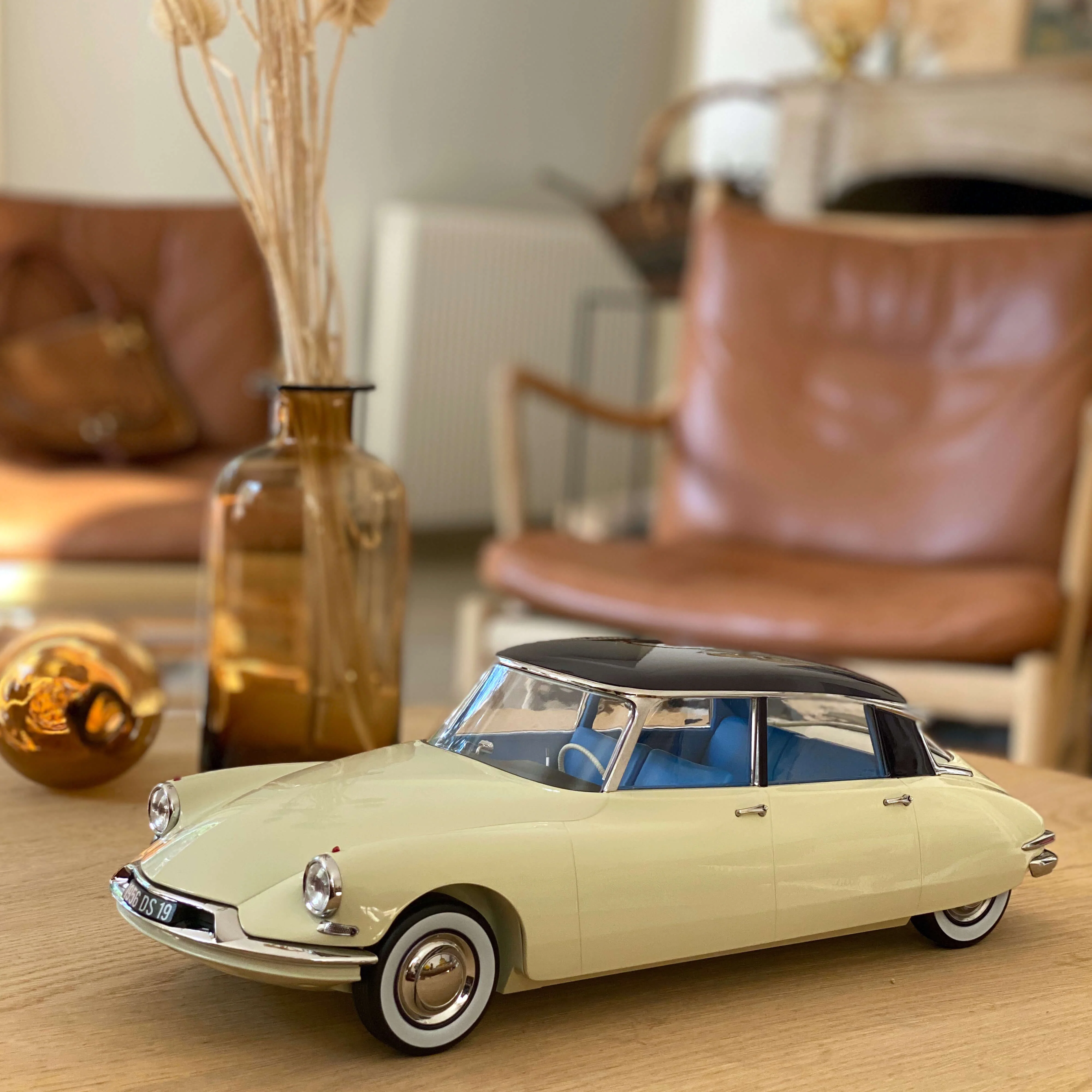 Miniature 1